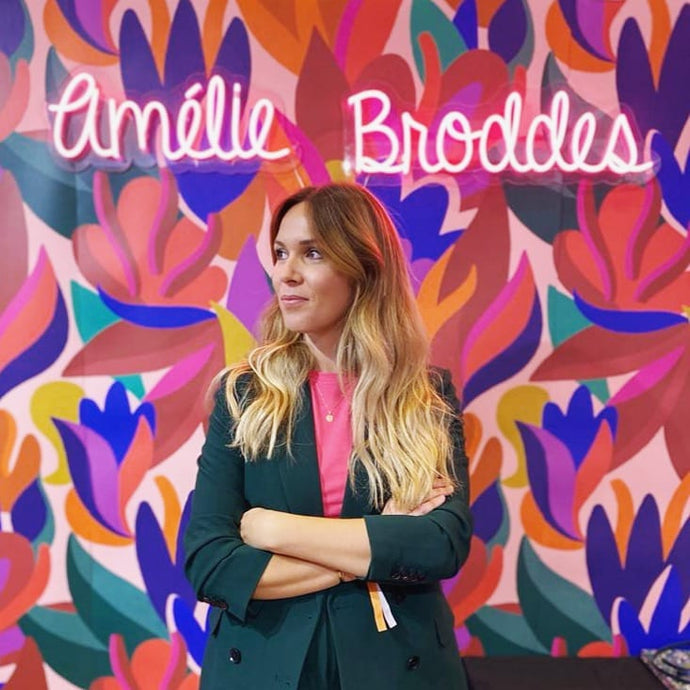 Amelie Broddes, illustratrice des guides Slowing Out